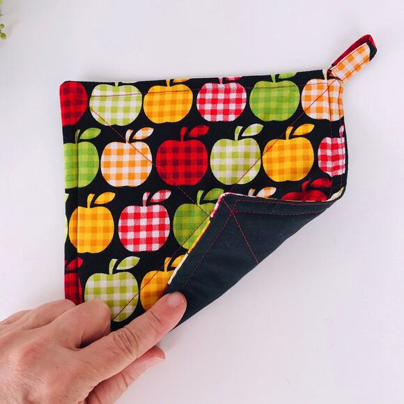 One Oven Mitt and One Potholder, Apples and Gingham Print, 2 Pc Baking Gift Set - Picture 2 of 6